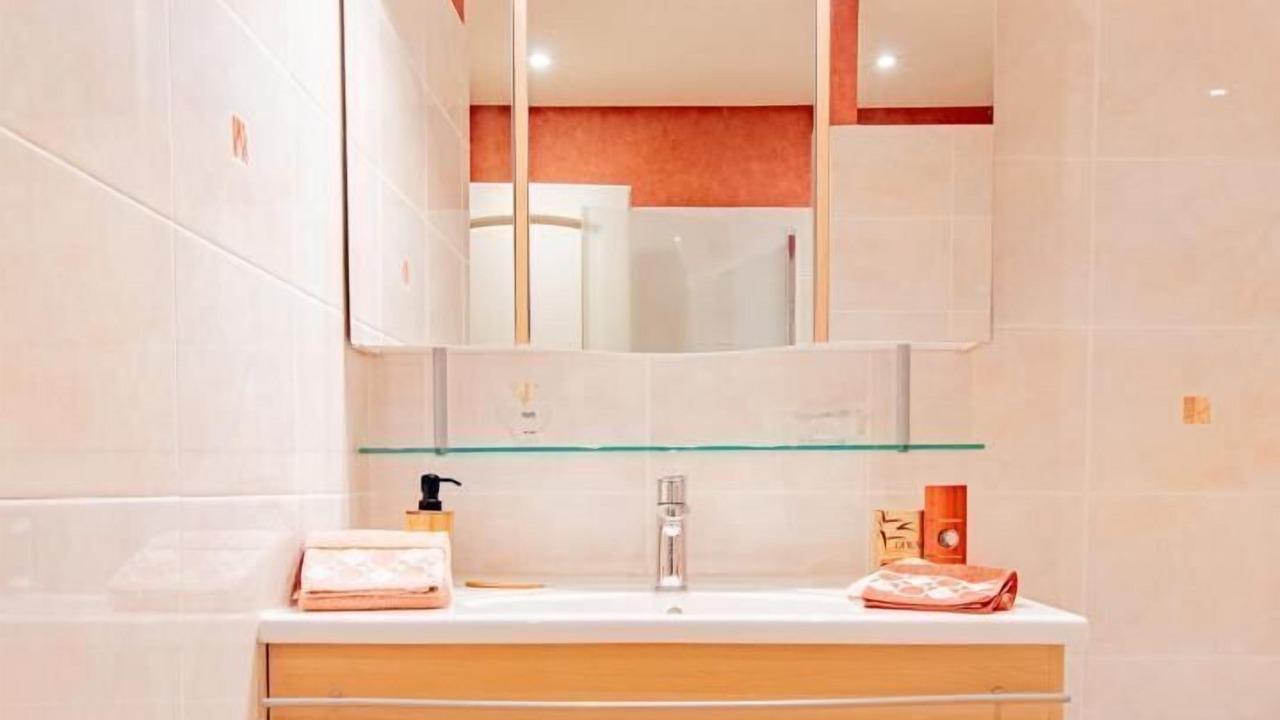 Photo of Bathroom in Peronne