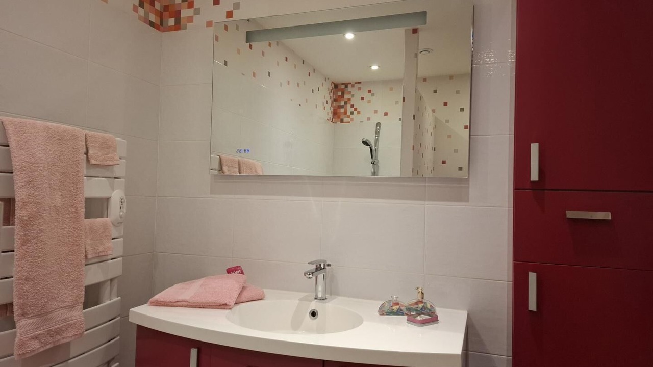 Photo of Bathroom in Peronne
