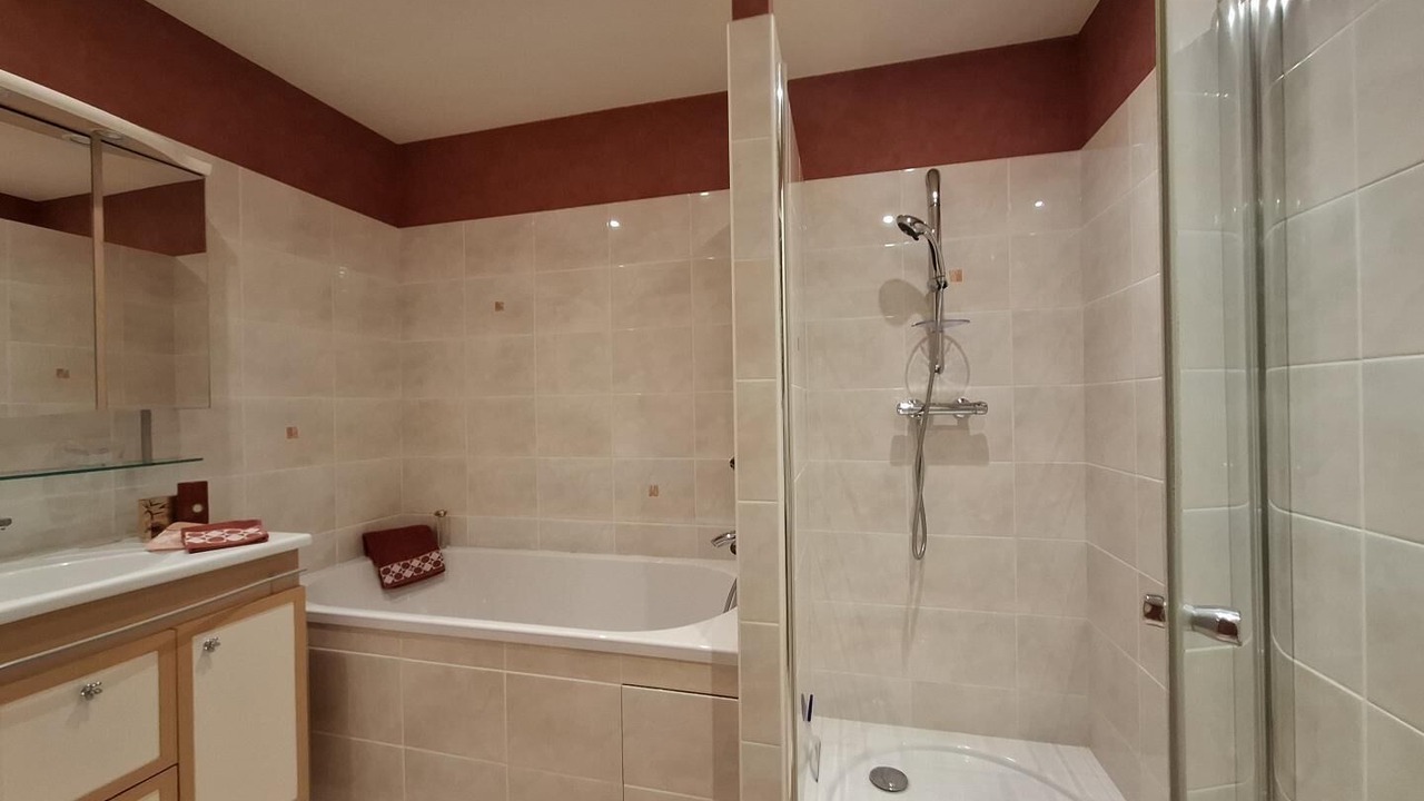 Photo of Bathroom in Peronne