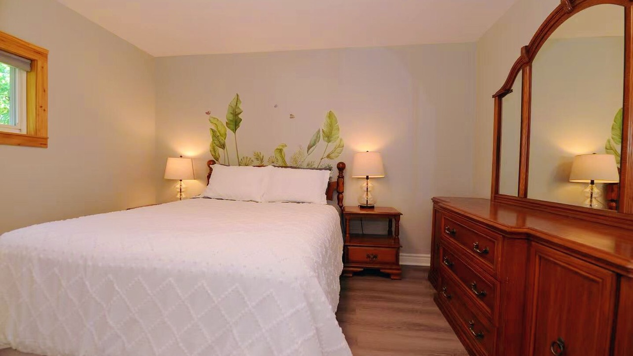 Photo of Bedroom in Amherstburg