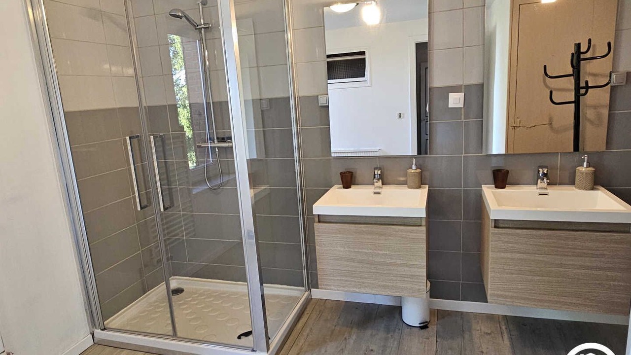 Photo of Bathroom in Labruguiere