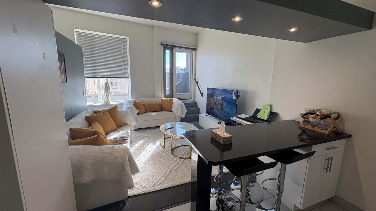 Photo of Livingroom in Downtown Winnipeg
