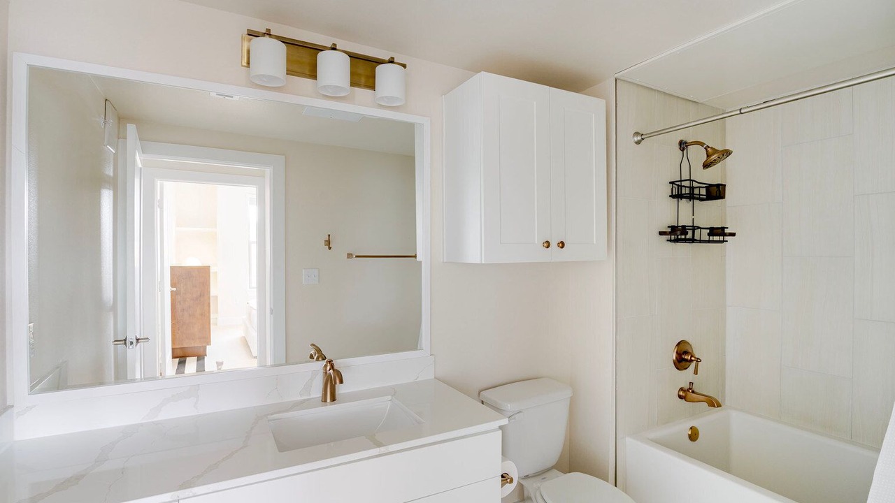 Photo of Bathroom in Scofield Farms