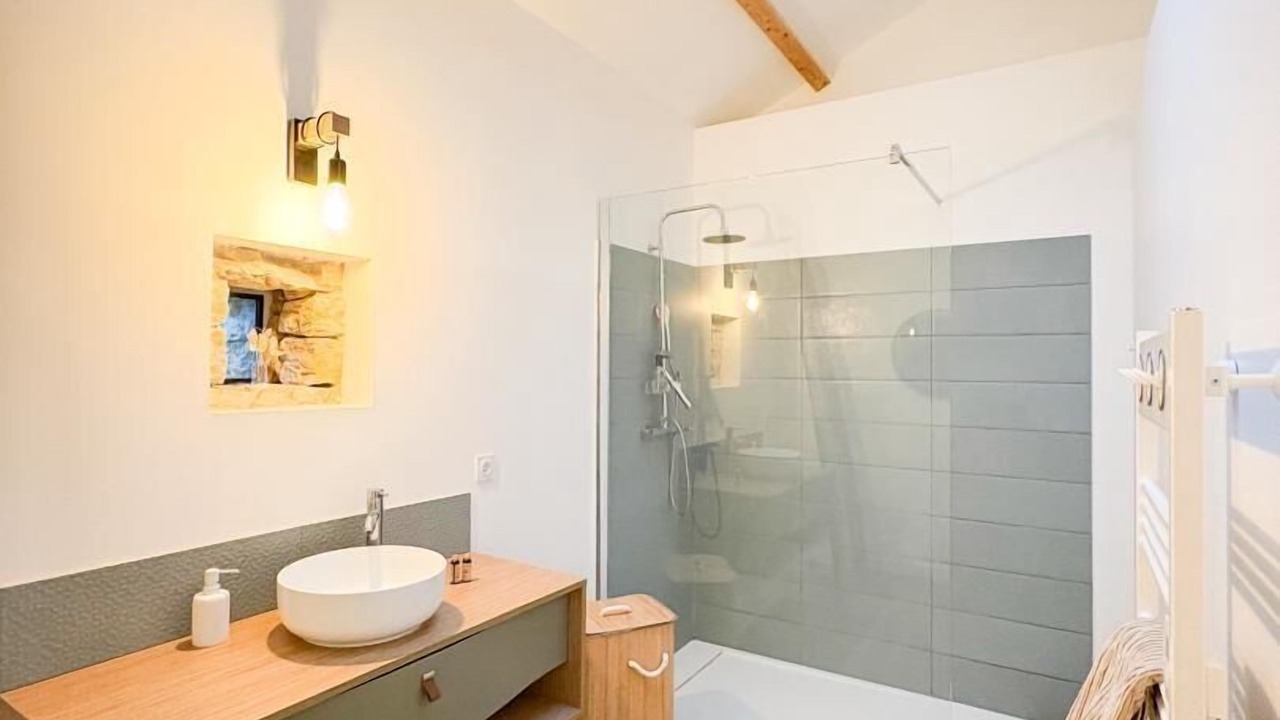 Photo of Bathroom in Martel