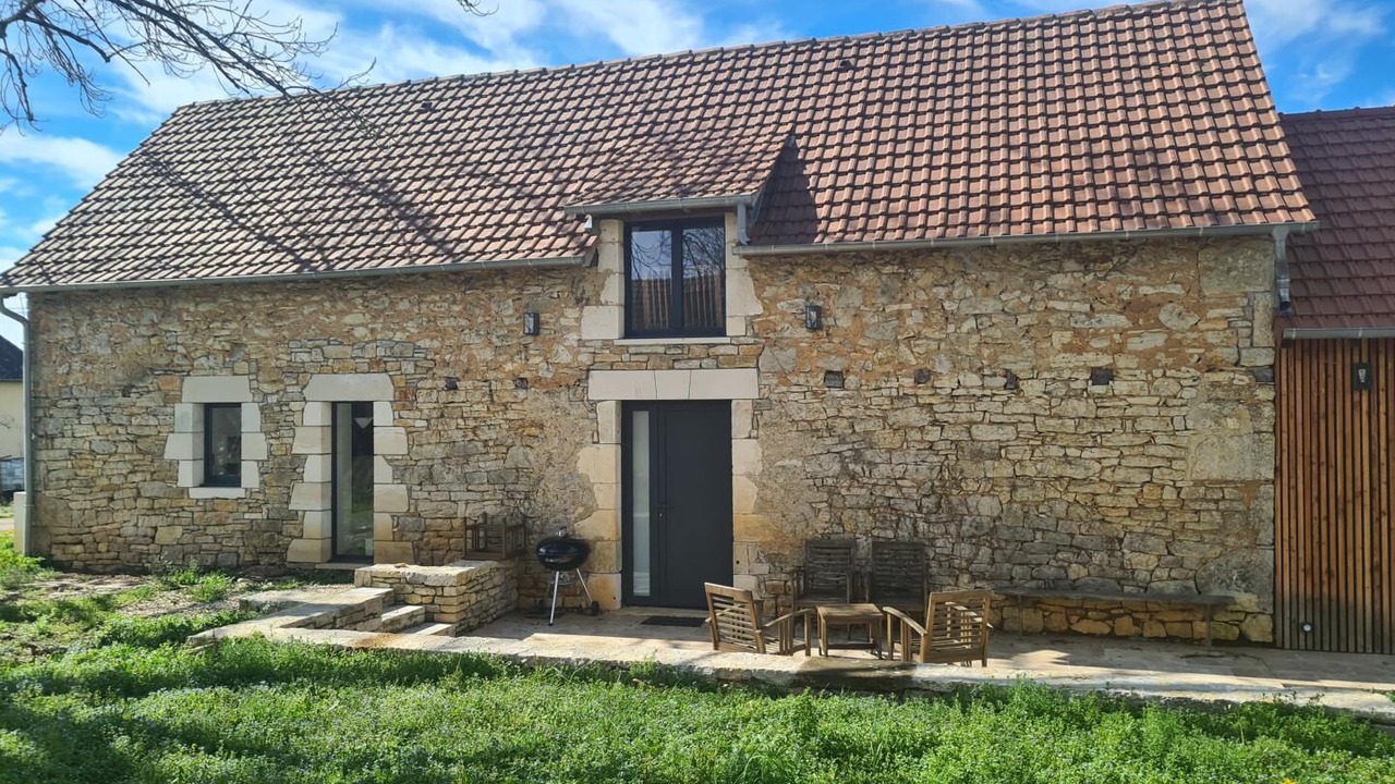 Photo of Outdoor in Martel