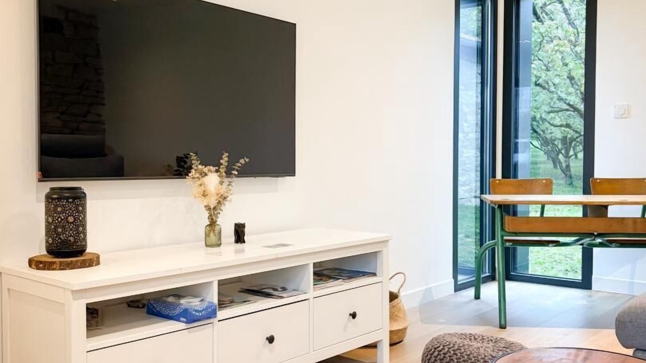 Photo of Others in Martel