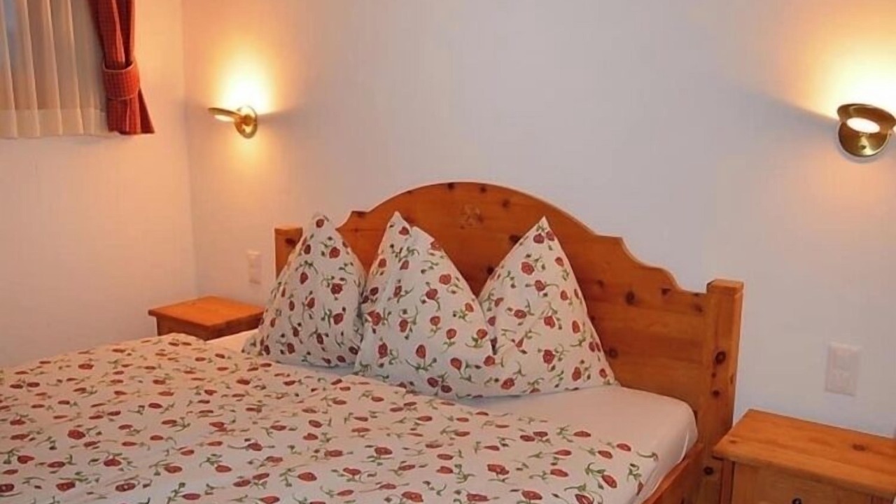 Photo of Bedroom in Samedan