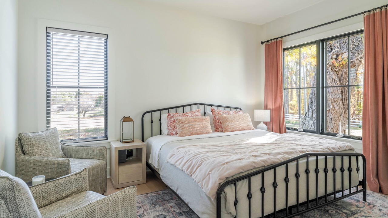 Photo of Bedroom in Batesville