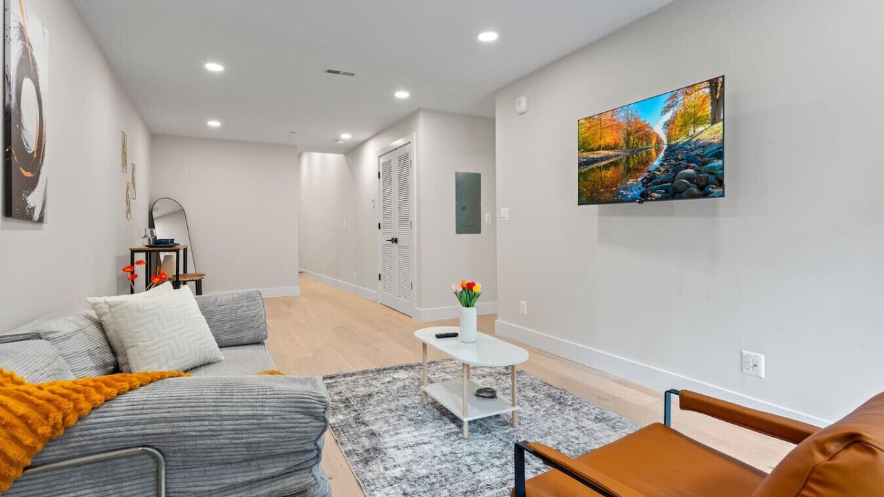 Photo of Livingroom in Dupont Circle
