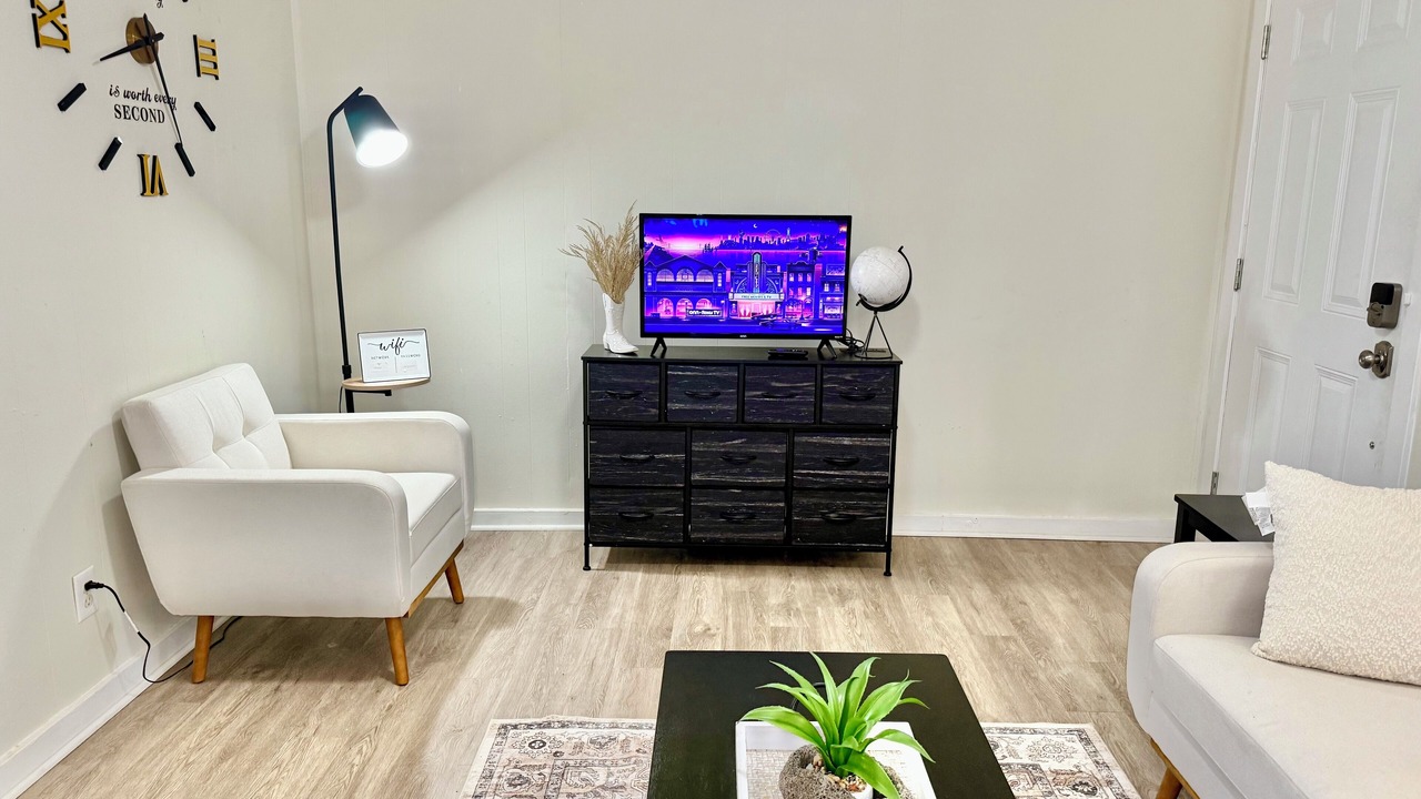 Photo of Livingroom in Montopolis