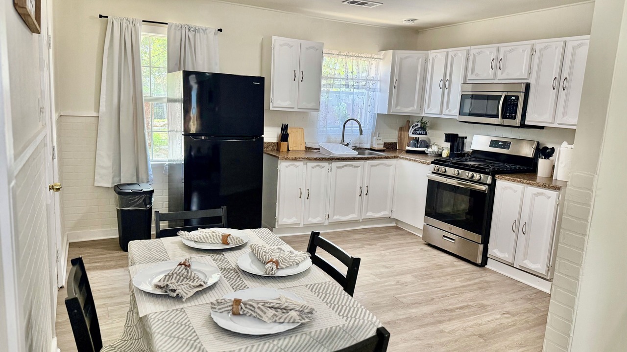 Photo of Kitchen in Montopolis