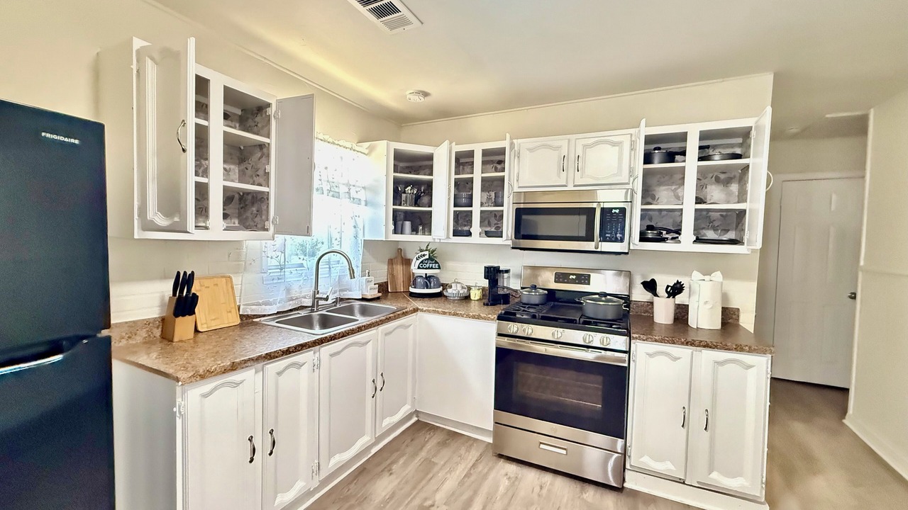 Photo of Kitchen in Montopolis