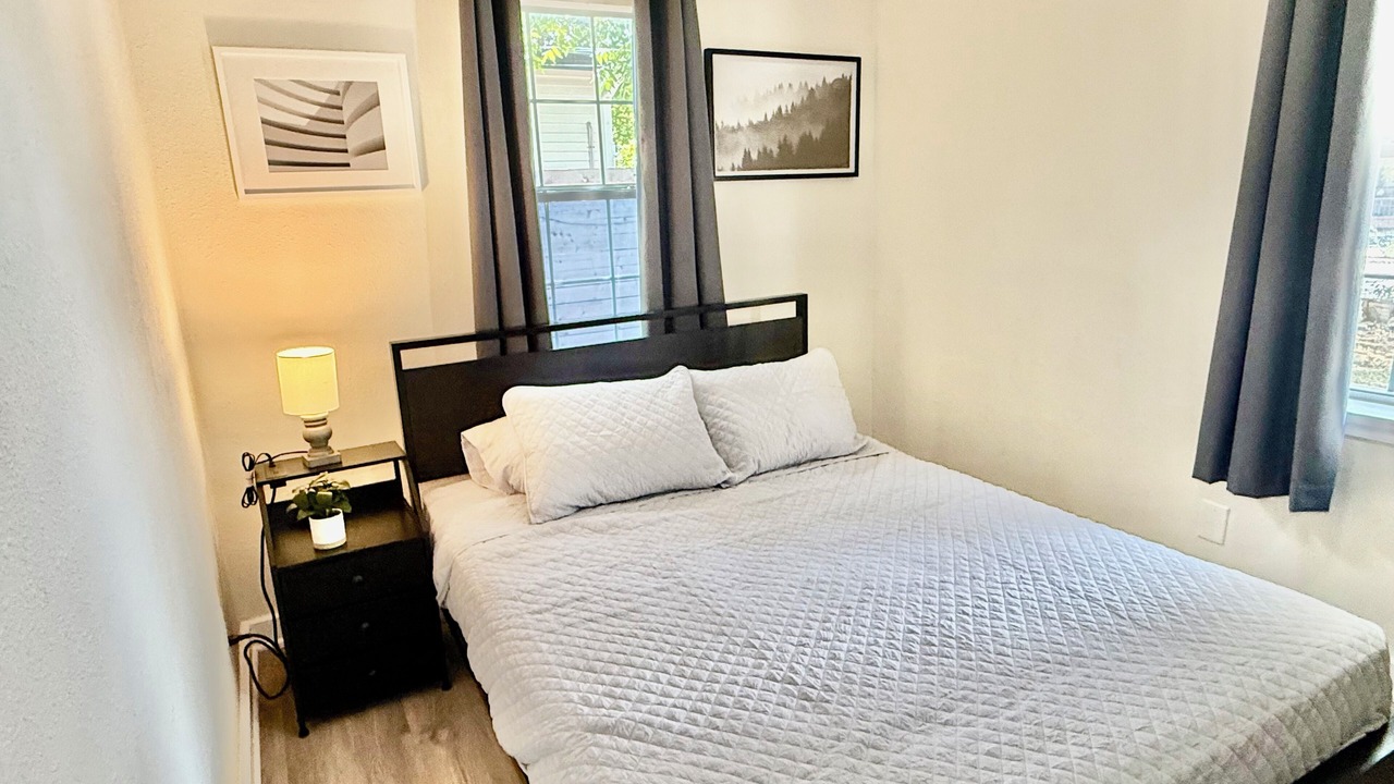 Photo of Bedroom in Montopolis
