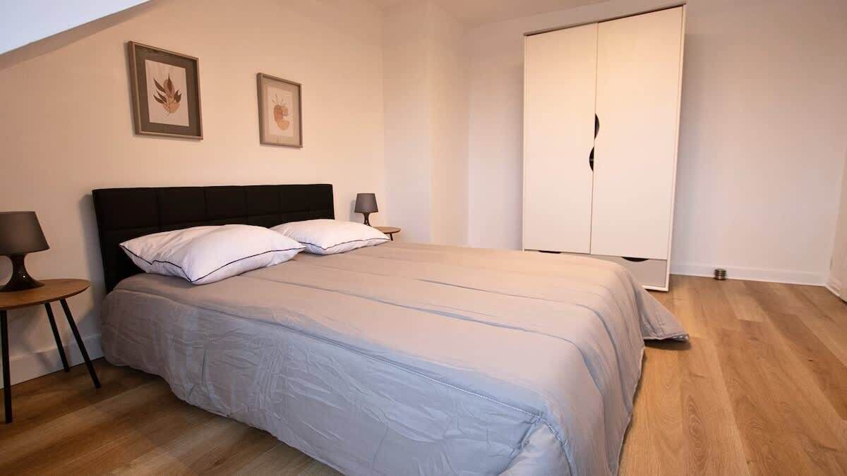 Photo of Bedroom in Douai