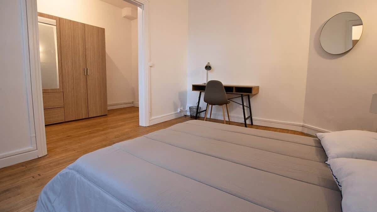 Photo of Bedroom in Douai