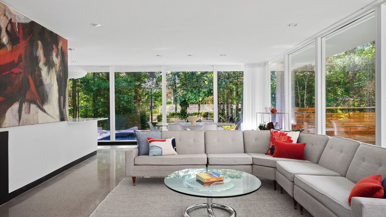 Photo of Livingroom in Saint Marys  Allen County