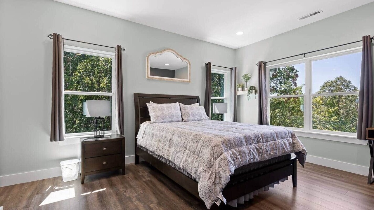 Photo of Bedroom in Rossville
