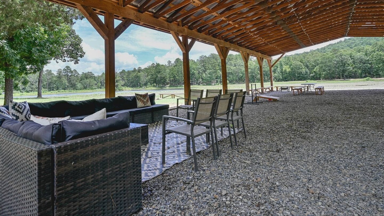 Photo of Outdoor in Boles