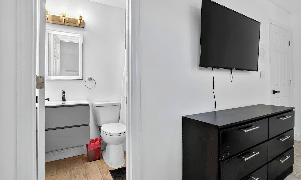 Photo of Bathroom in Driftwood