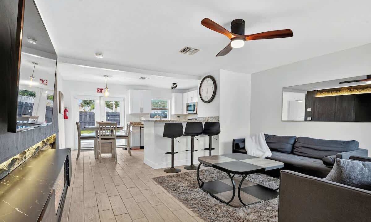Photo of Livingroom in Driftwood