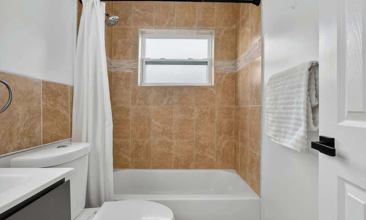 Photo of Bathroom in Driftwood