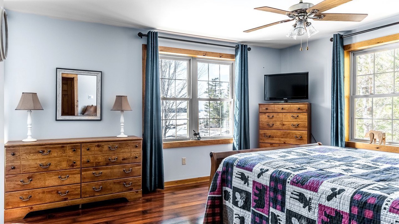 Photo of Bedroom in Beaver Cove