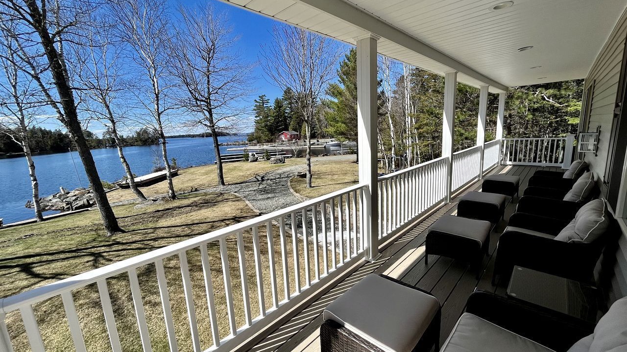 Photo of Patio Balcony in Beaver Cove