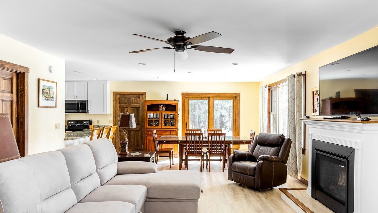 Photo of Livingroom in Beaver Cove