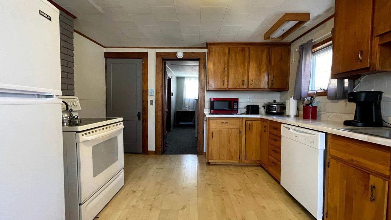 Photo of Kitchen in Portage Lake