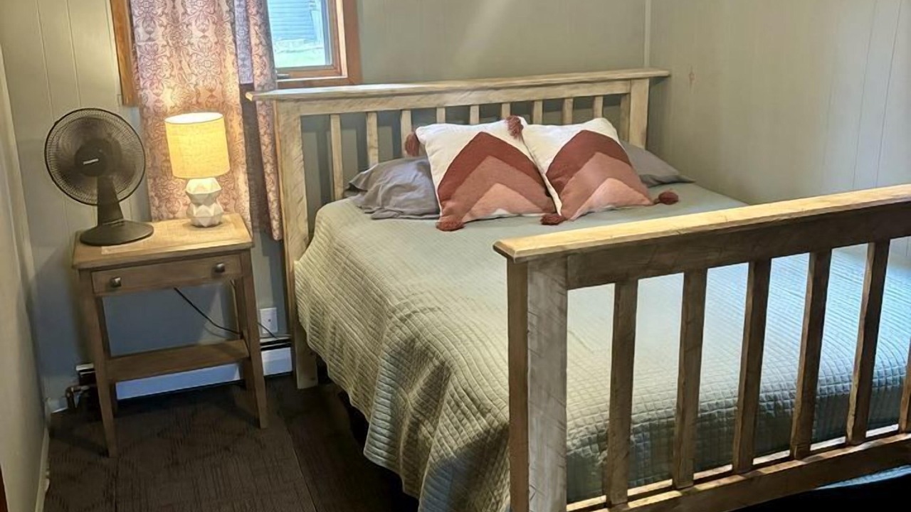 Photo of Bedroom in Portage Lake
