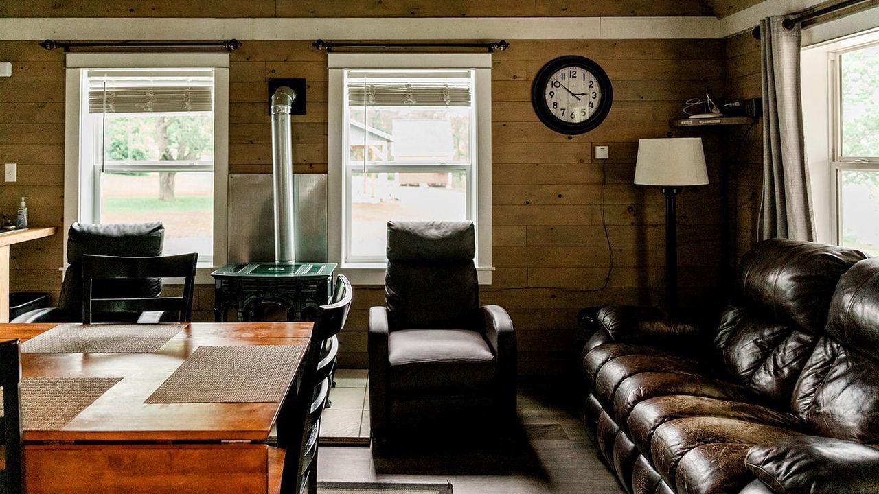 Photo of Livingroom in Portage Lake
