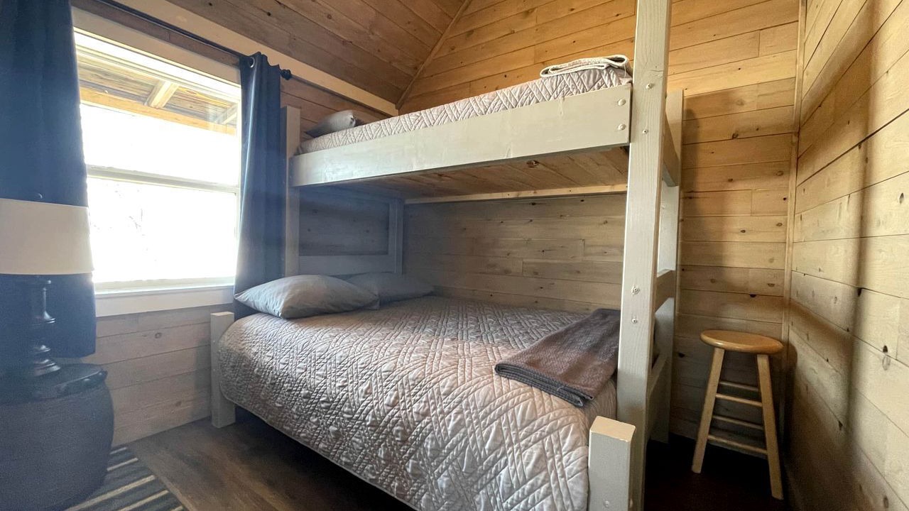 Photo of Bedroom in Portage Lake