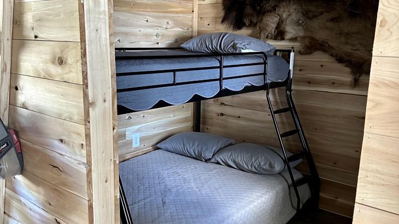 Photo of Bedroom in Portage Lake