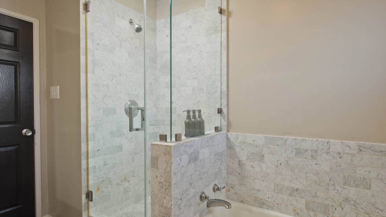 Photo of Bathroom in The Strand