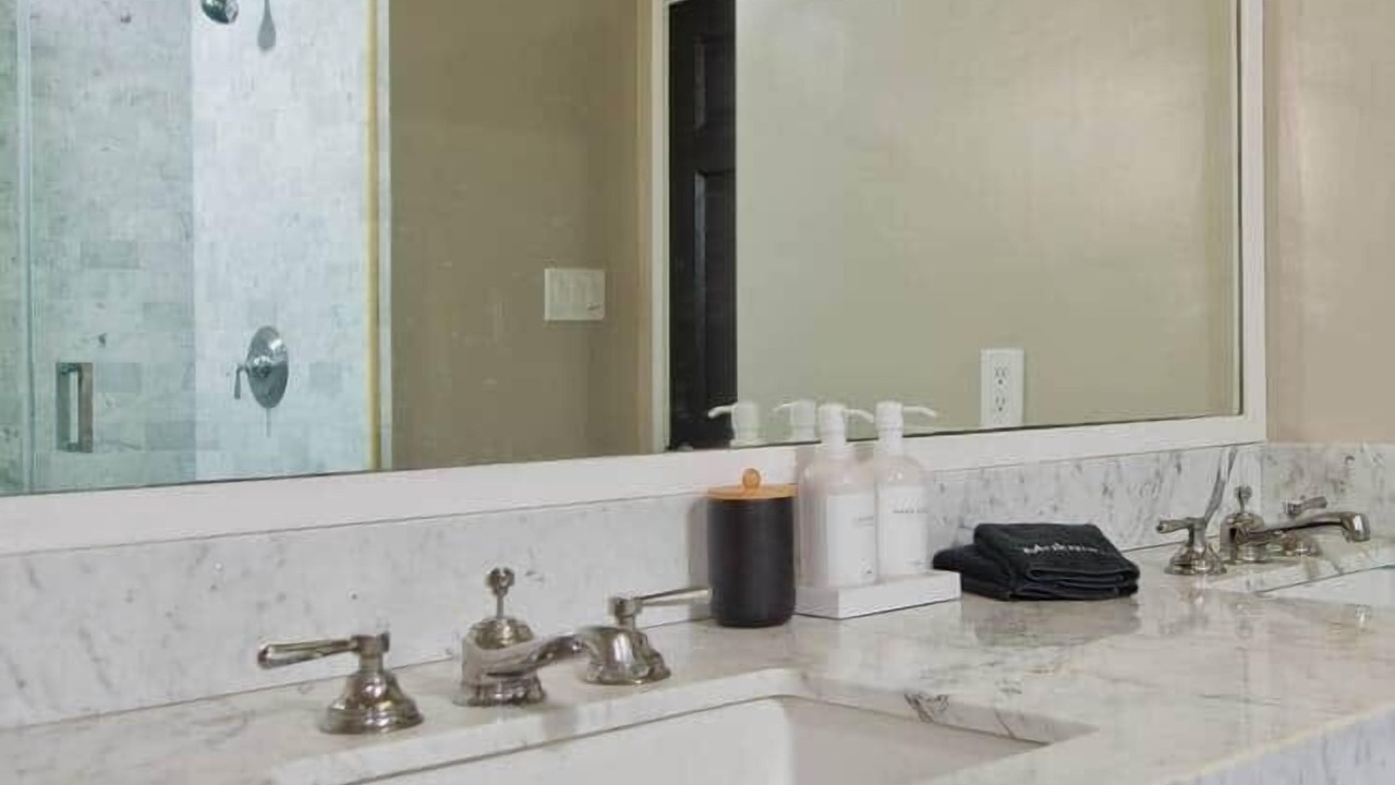 Photo of Bathroom in The Strand