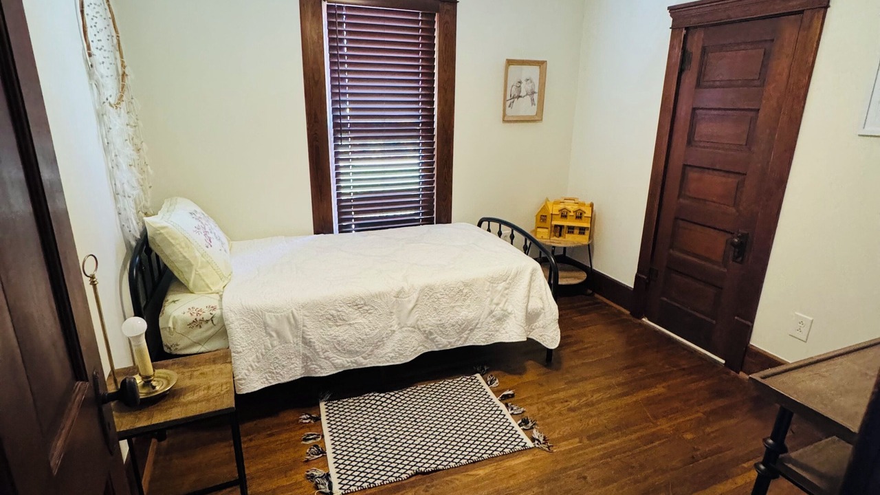 Photo of Bedroom in Siloam Springs
