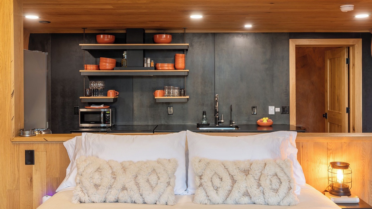 Photo of Bedroom in Delta