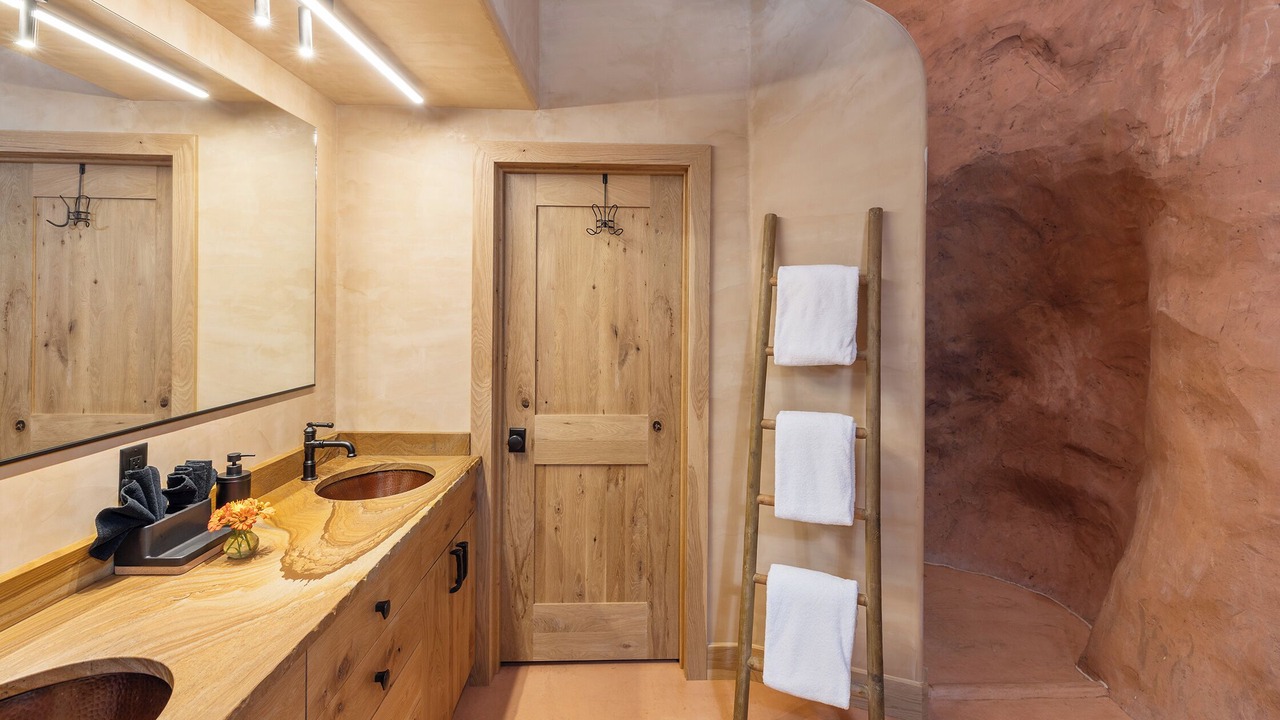 Photo of Bathroom in Delta