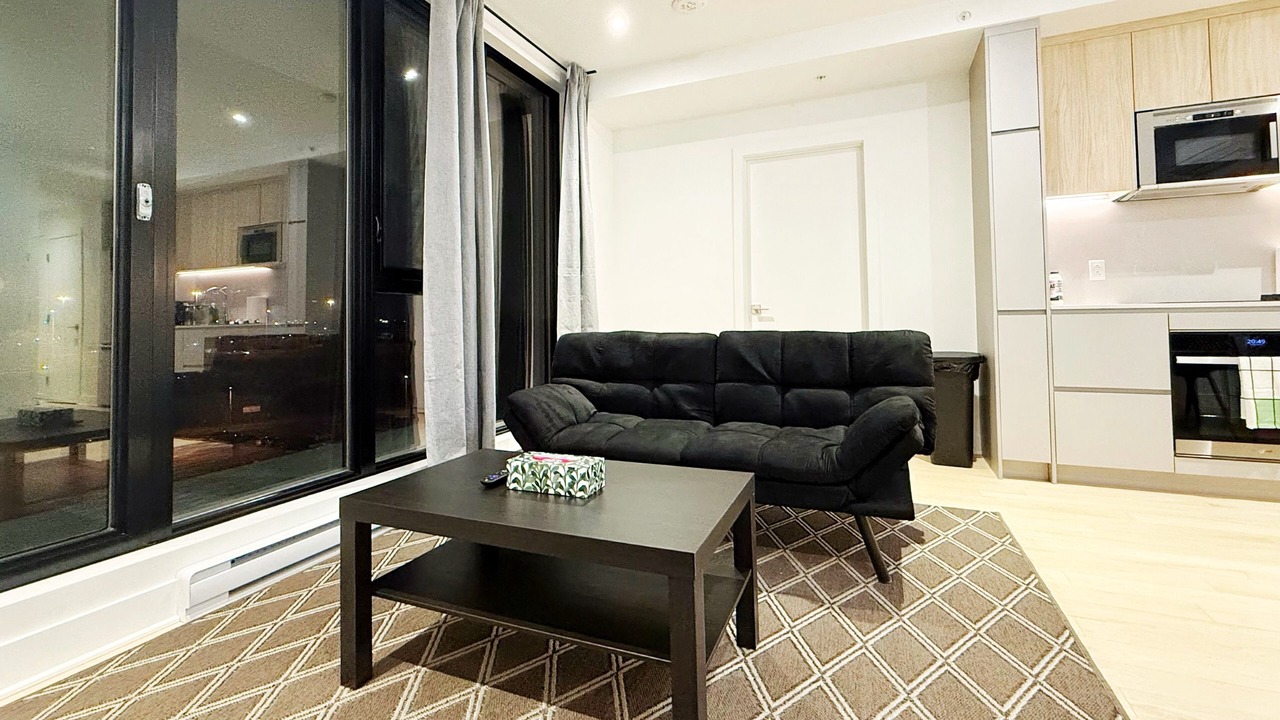 Photo of Livingroom in Longueuil