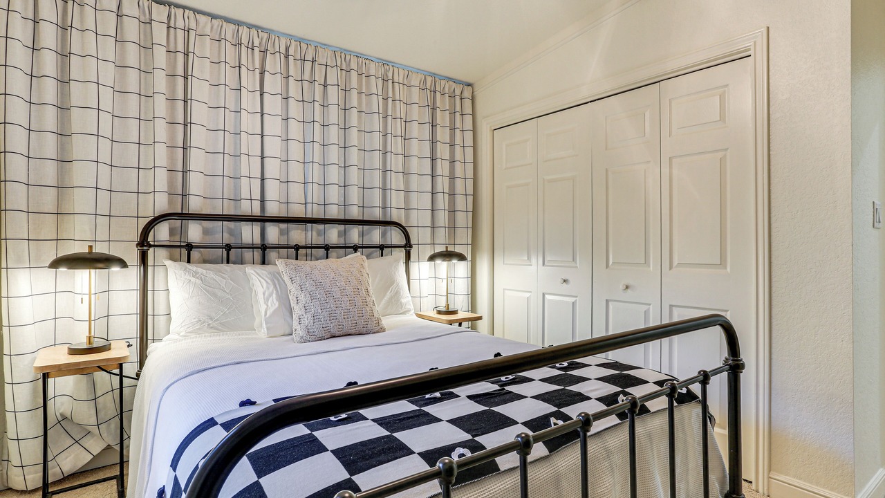 Photo of Bedroom in Pottsboro