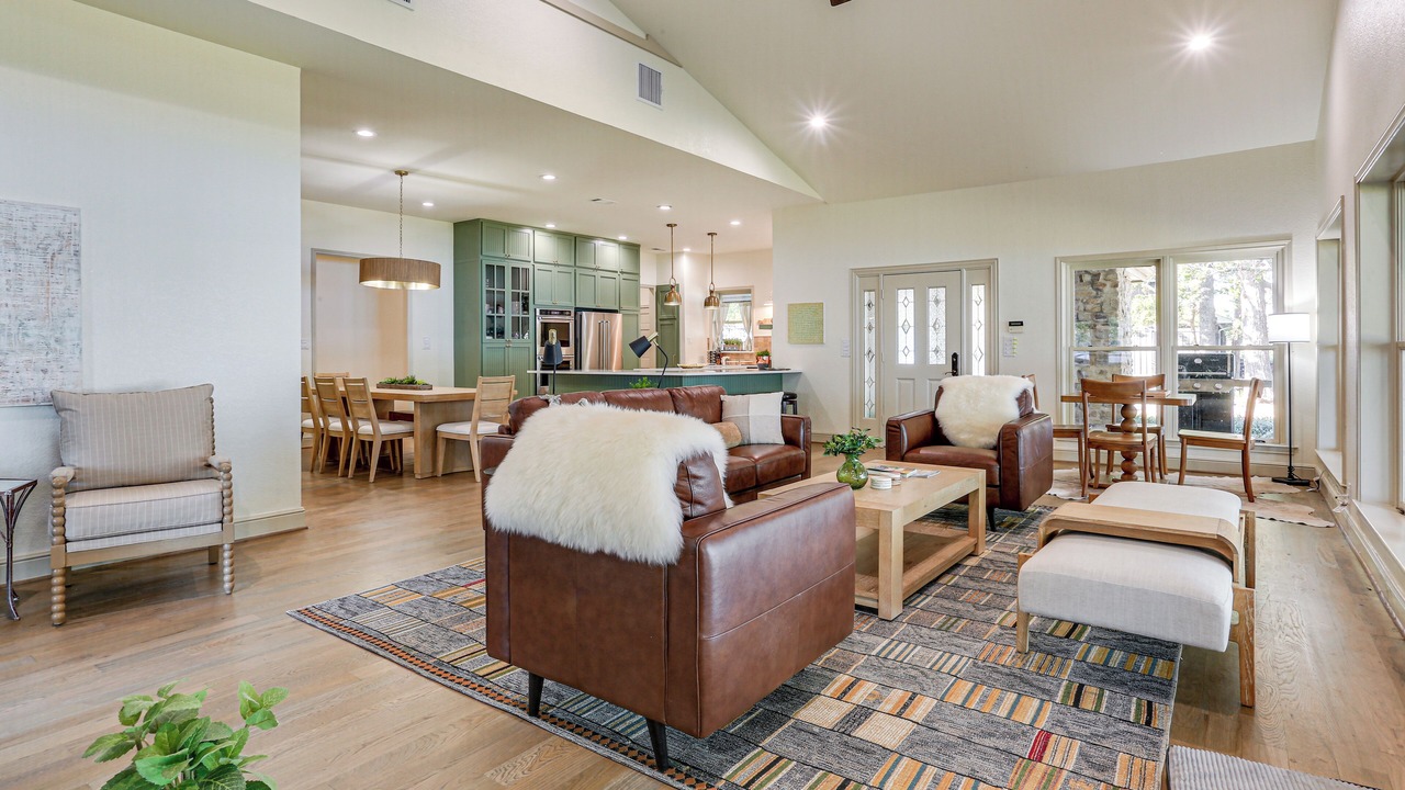 Photo of Livingroom in Pottsboro