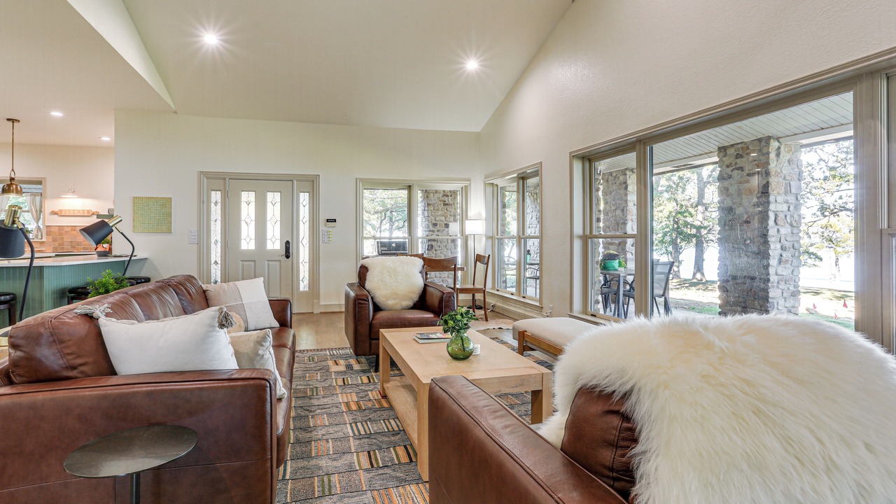 Photo of Livingroom in Pottsboro