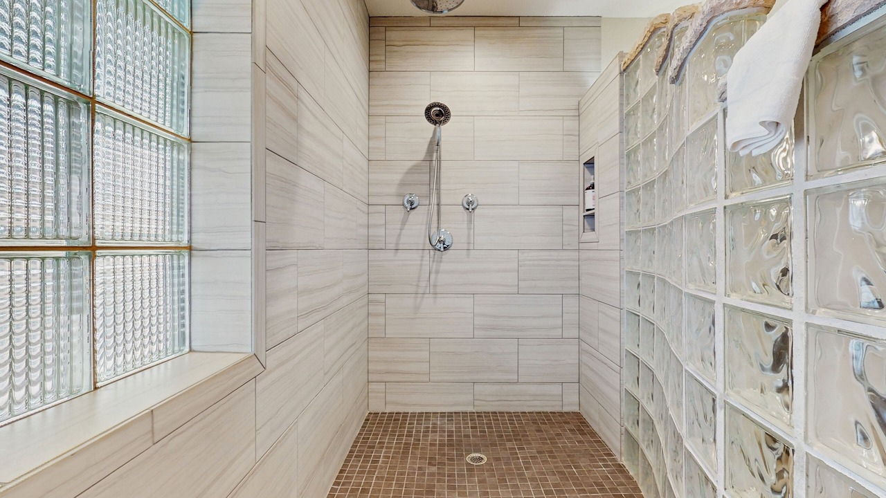 Photo of Bathroom in Horseshoe Bay West