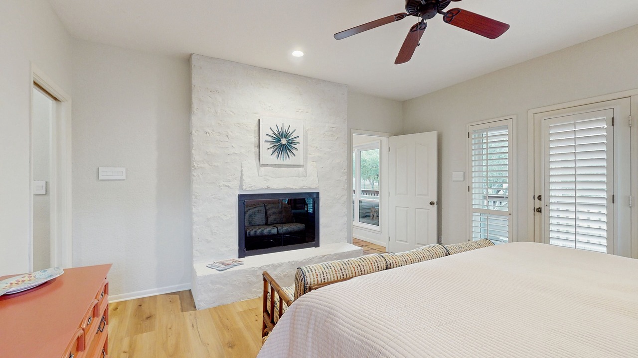 Photo of Bedroom in Horseshoe Bay West