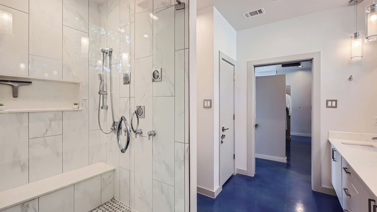 Photo of Bathroom in Swede Hill