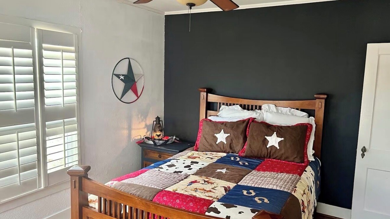 Photo of Bedroom in Weatherford