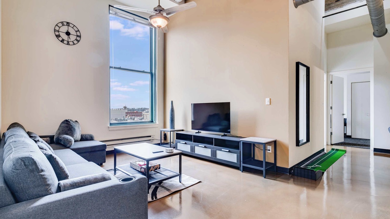 Photo of Livingroom in West Loop