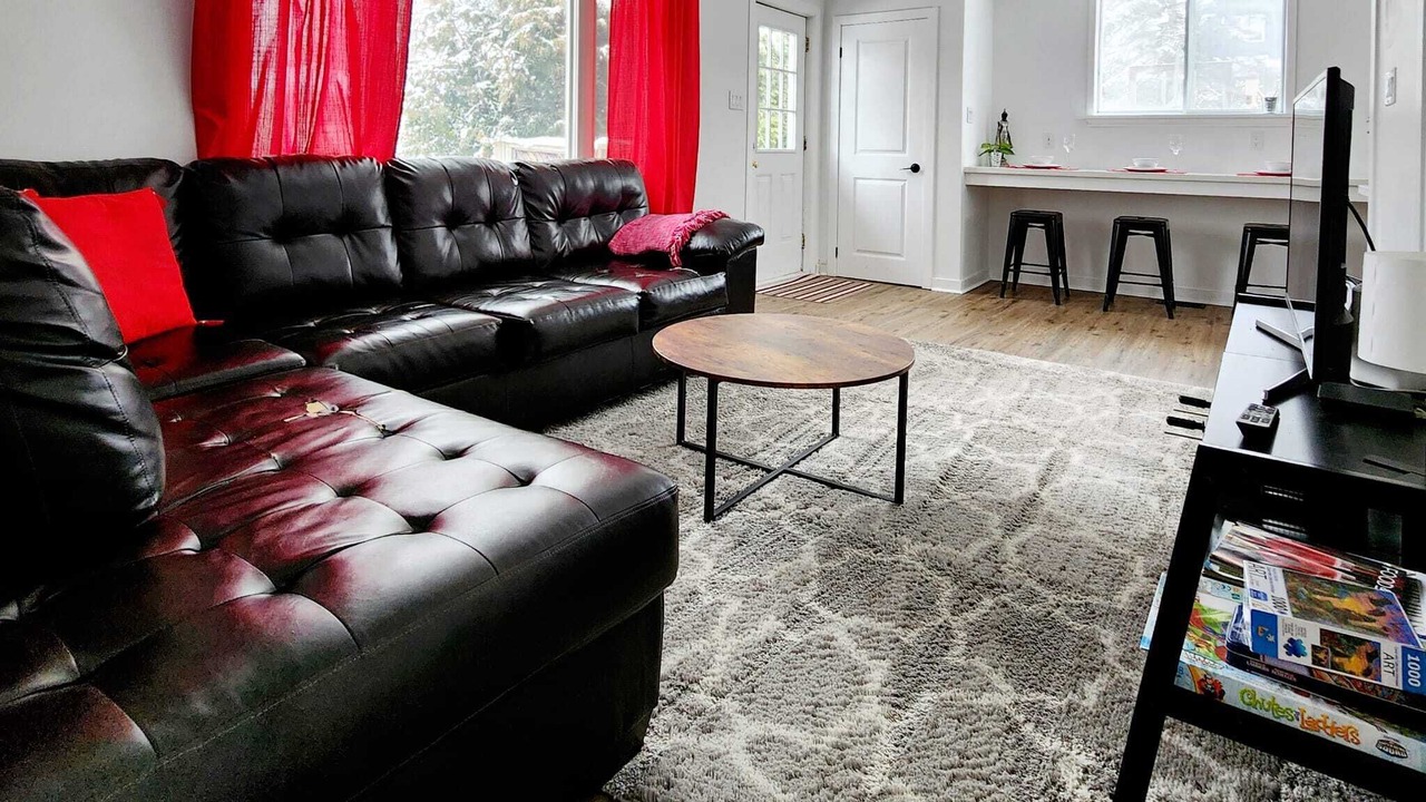 Photo of Livingroom in Orangeville