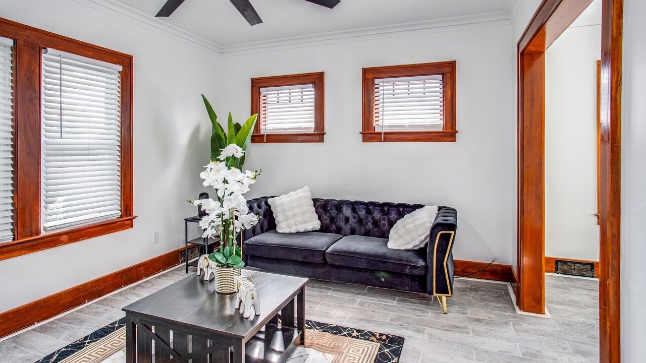Photo of Livingroom in Rochester