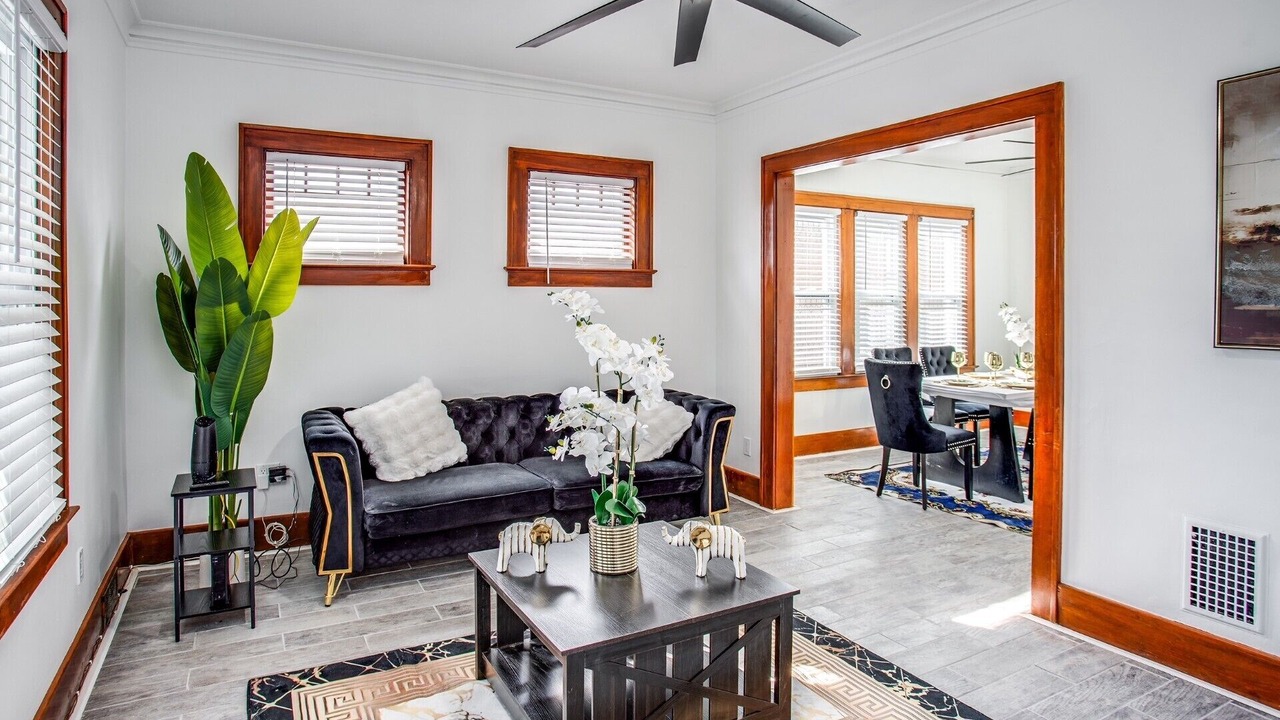 Photo of Livingroom in Rochester